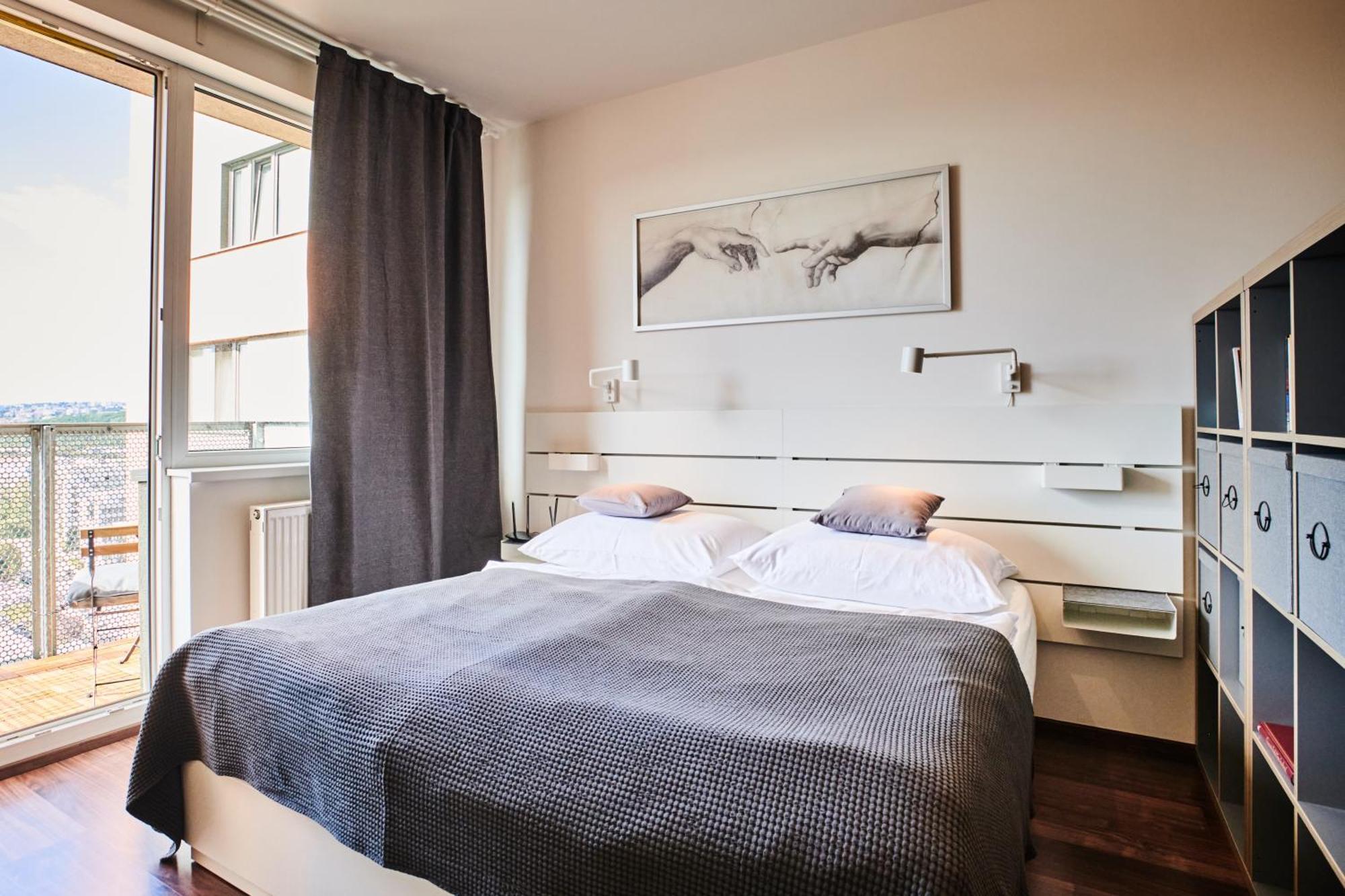 High-sky O2 Arena With Garage Parking And Ac Apartment Prague